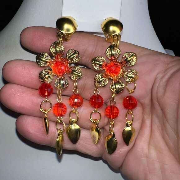 Vintage Boho Ethnic Gold Tone and Orange Beaded Clip On Earrings - Picture 4 of 8
